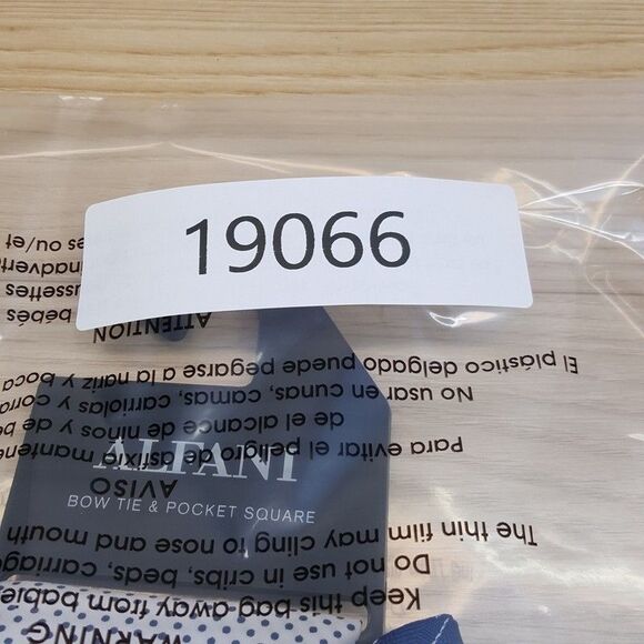 ALFANI Mens Bow Tie & Pocket Square Blue Stripe Polka Dot Satin White Pre-Tied - Picture 4 of 4